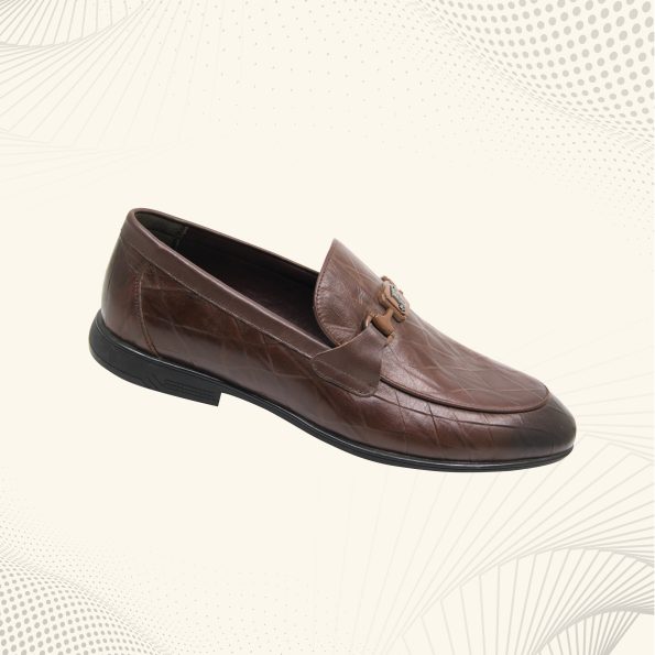 Men Textured Buckle Detailed Leather Formal Loafers- FMF